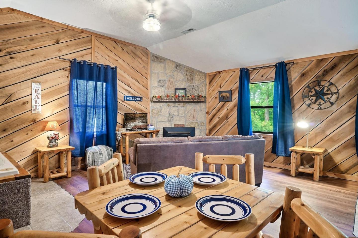 Romantic Mtn Cabin Hot Tub & Jacuzzi Views Сев'єрвілл Екстер'єр фото